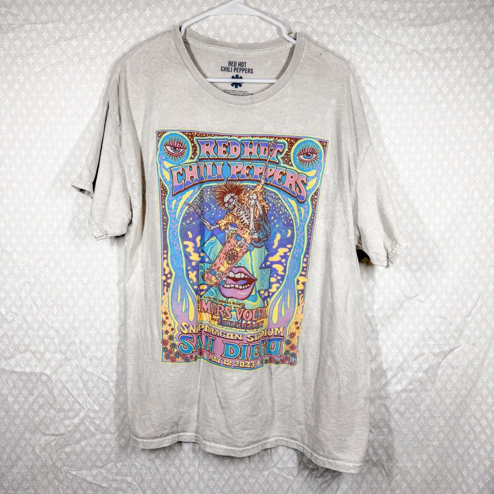 Red Hot Chili Peppers Beige Graphic Print Band T Shirt‎